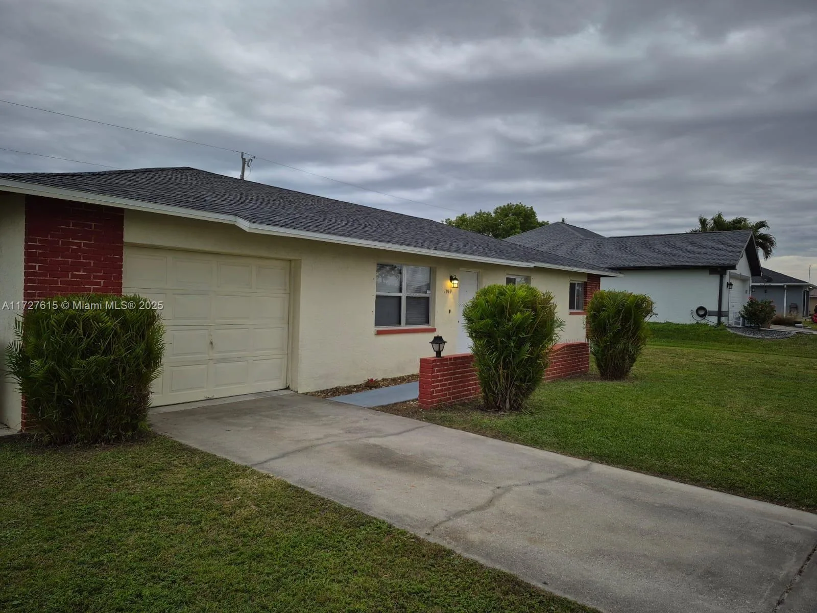 1019 NW 7TH PLACE, Cape Coral, FL 33993 photo 2