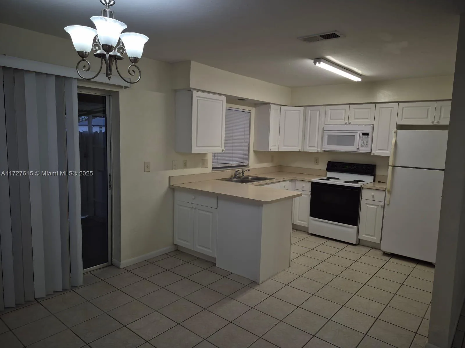 1019 NW 7TH PLACE, Cape Coral, FL 33993 photo 5