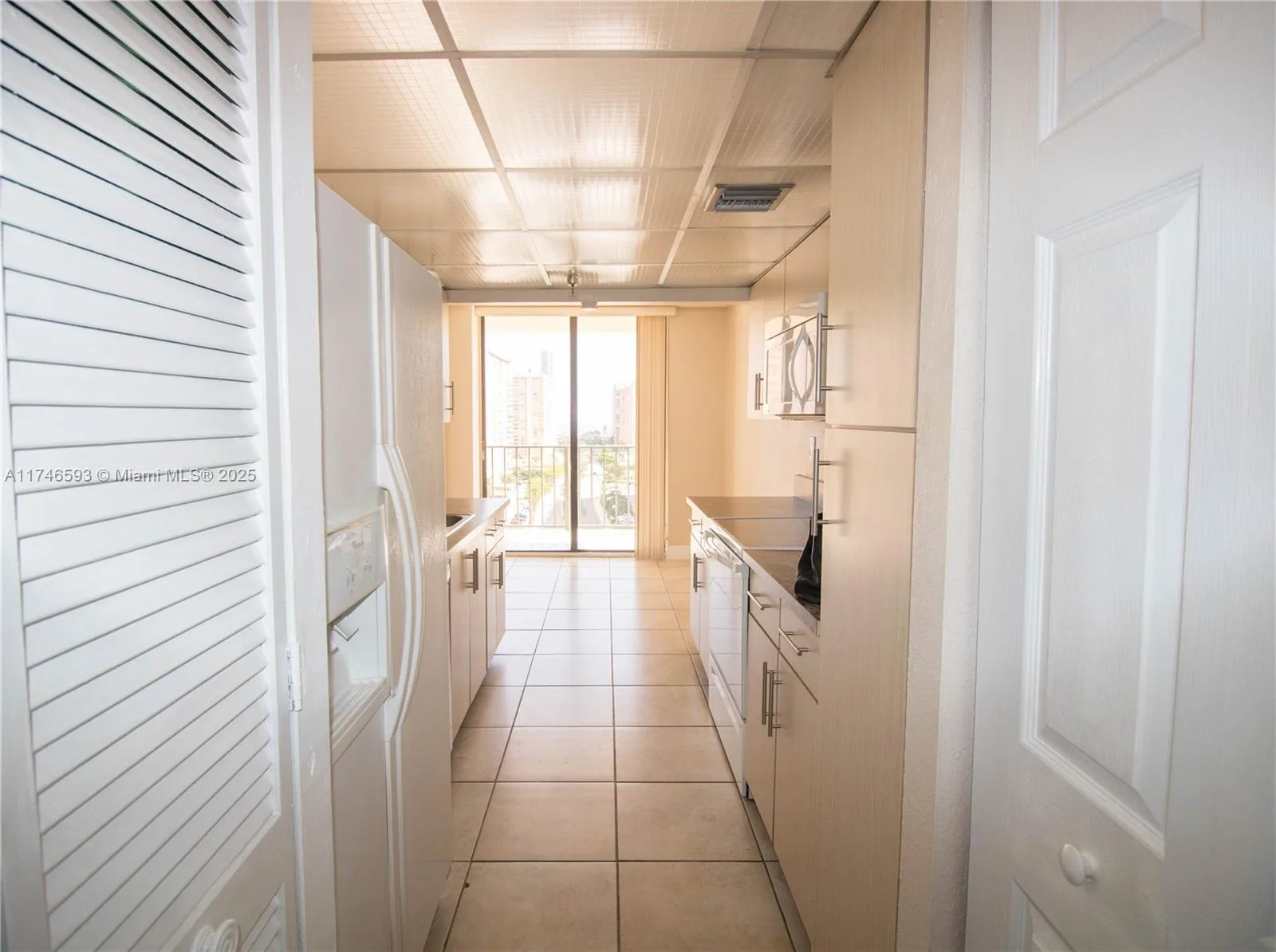 290 174th St # 1410, Sunny Isles Beach, FL 33160 photo 9
