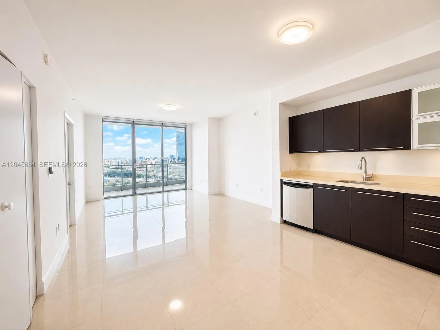90 SW 3rd St # 1710, Miami, FL 33130 photo 4