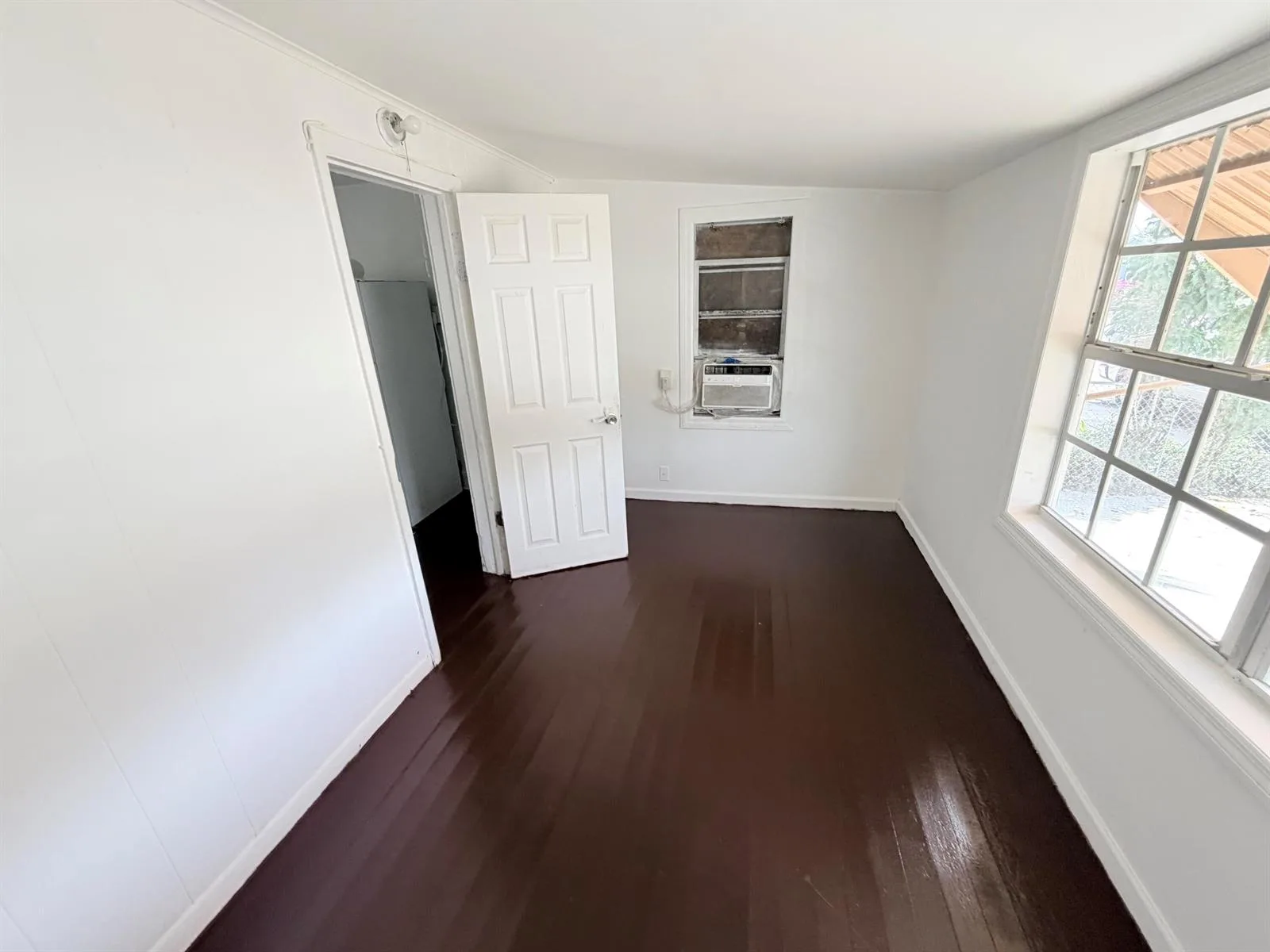 4343 Pinewood Avenue, West Palm Beach, FL 33407 photo 2