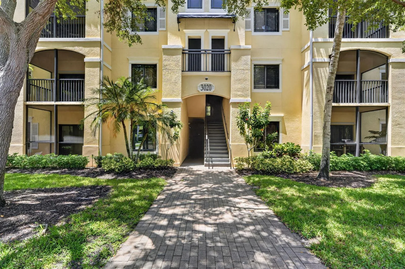 3020 Alcazar Place # 308, Palm Beach Gardens, FL 33410