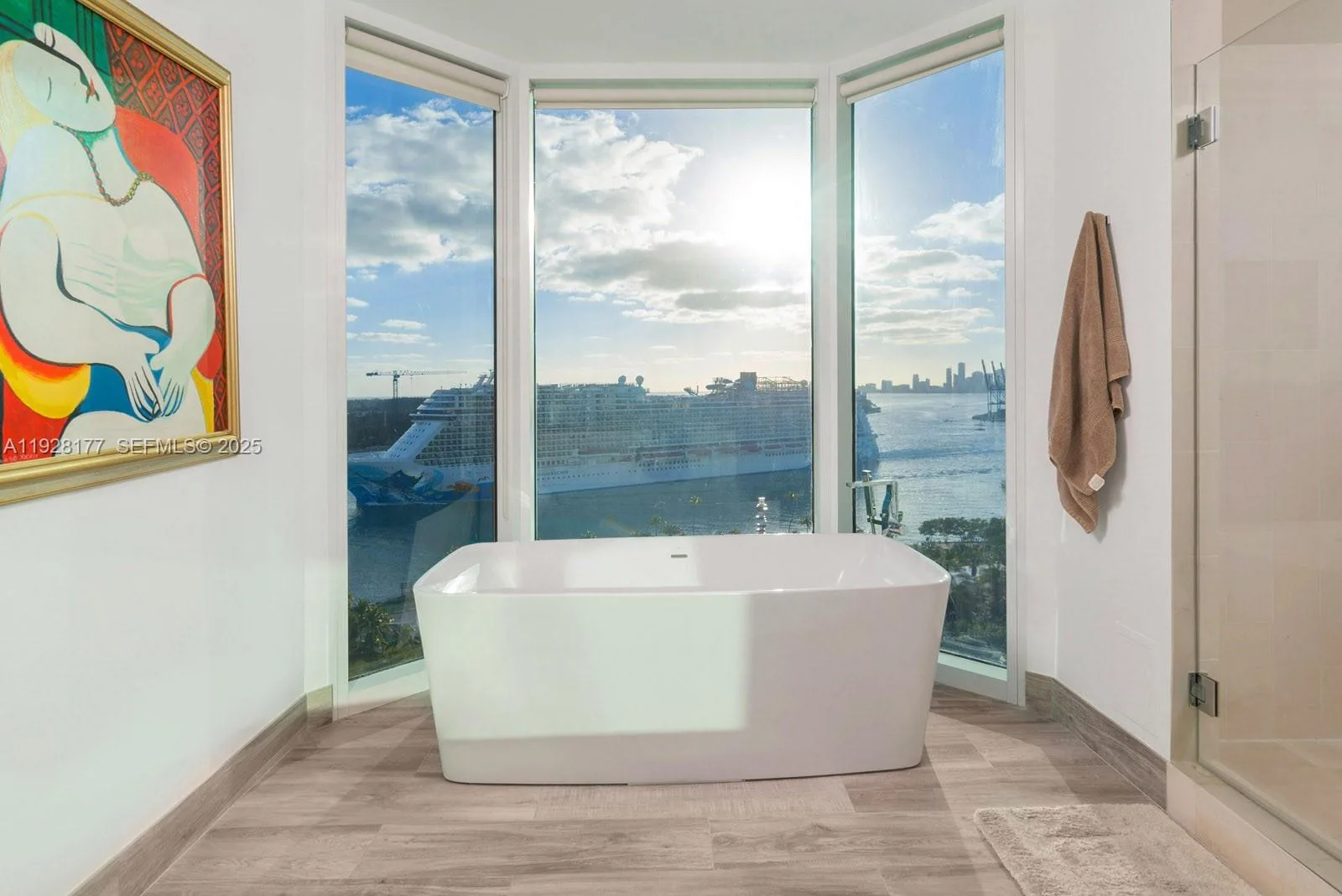 300 S Pointe Dr # 1701, Miami Beach, FL 33139 photo 13