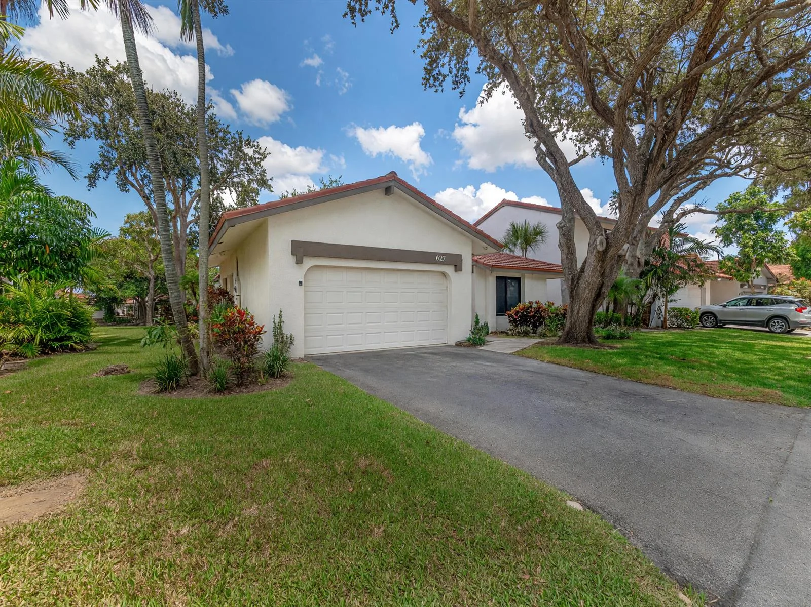627 Hollows Circle, Deerfield Beach, FL 33442 photo 4