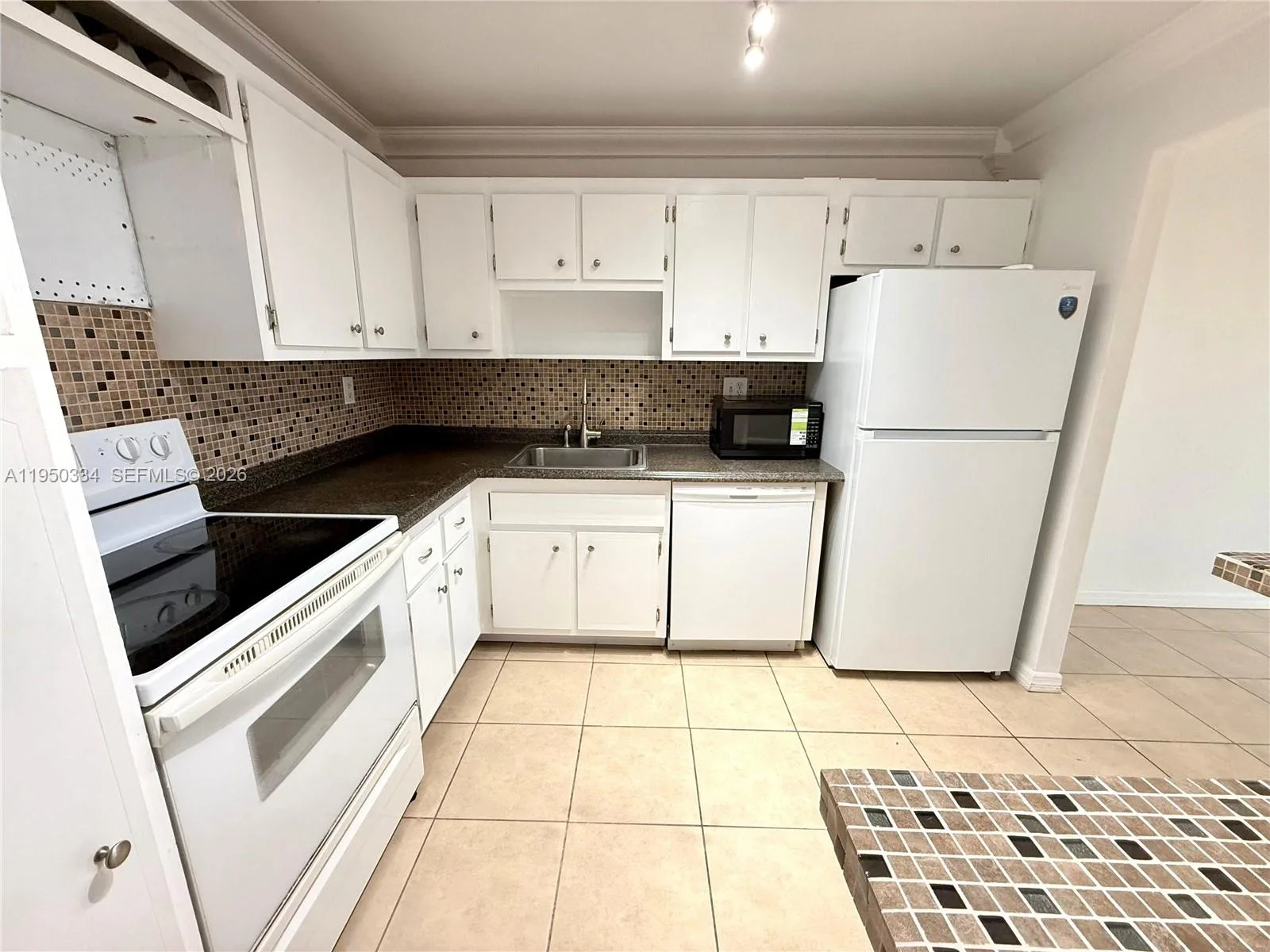 2771 Taft St # 411, Hollywood, FL 33020 photo 7