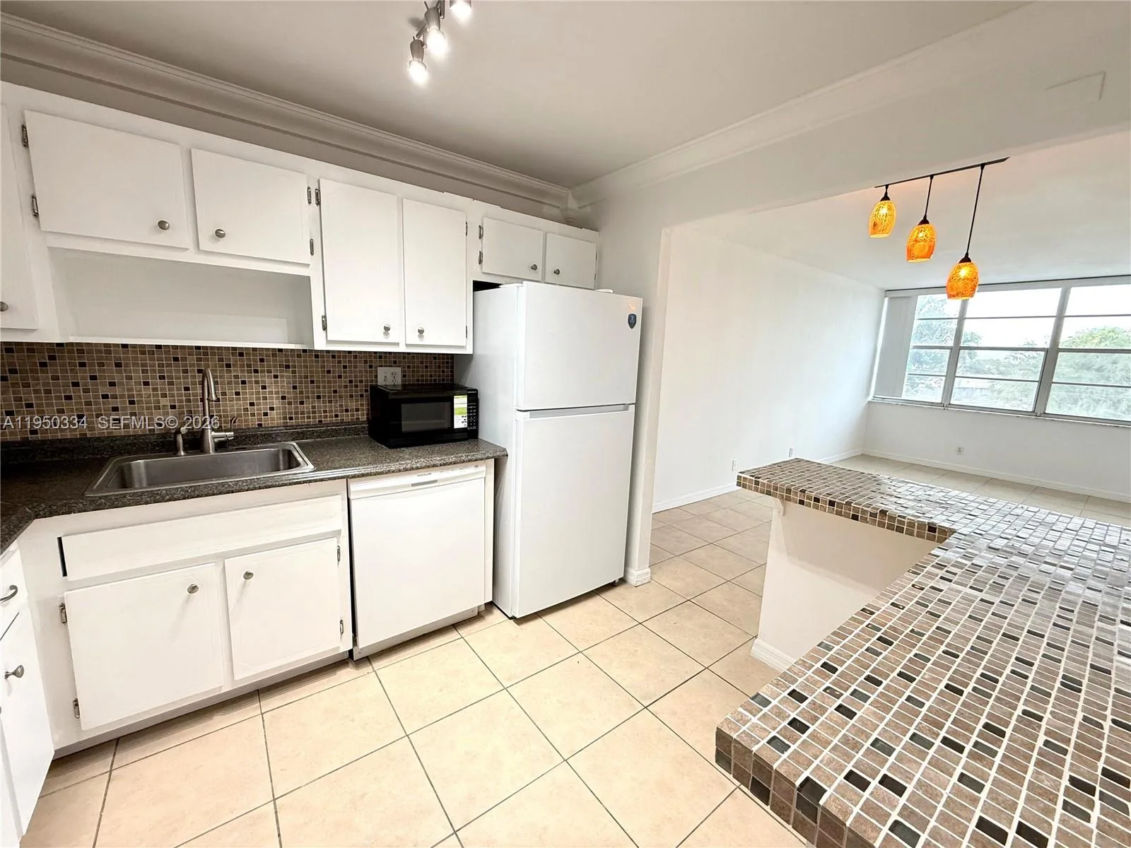 2771 Taft St # 411, Hollywood, FL 33020 photo 8