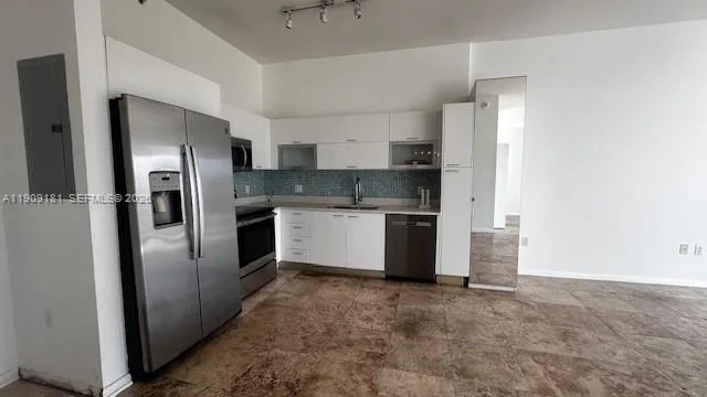 133 NE 2nd Ave # 617, Miami, FL 33132 photo 9