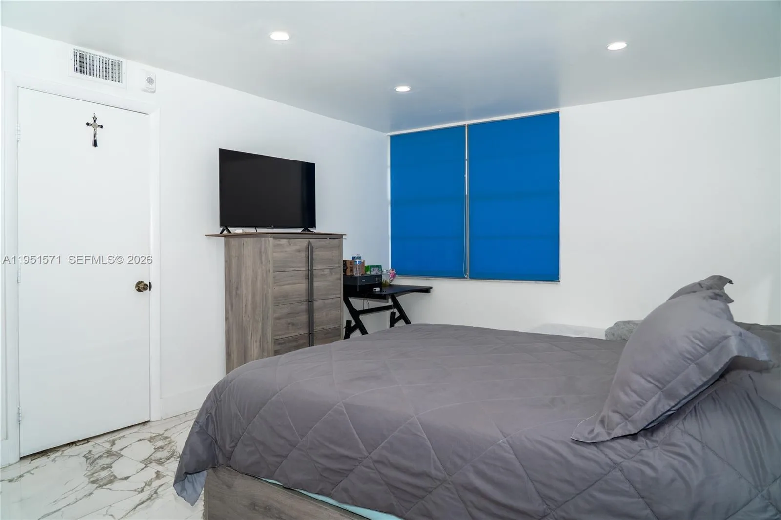 854 NW 87th Ave # 405, Miami, FL 33172 photo 11