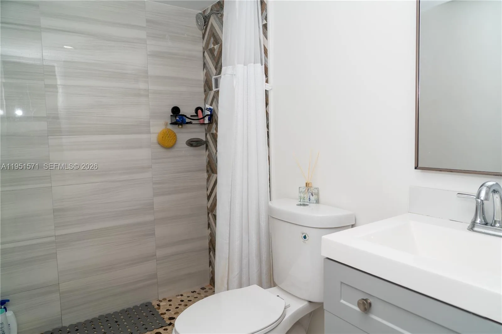 854 NW 87th Ave # 405, Miami, FL 33172 photo 12