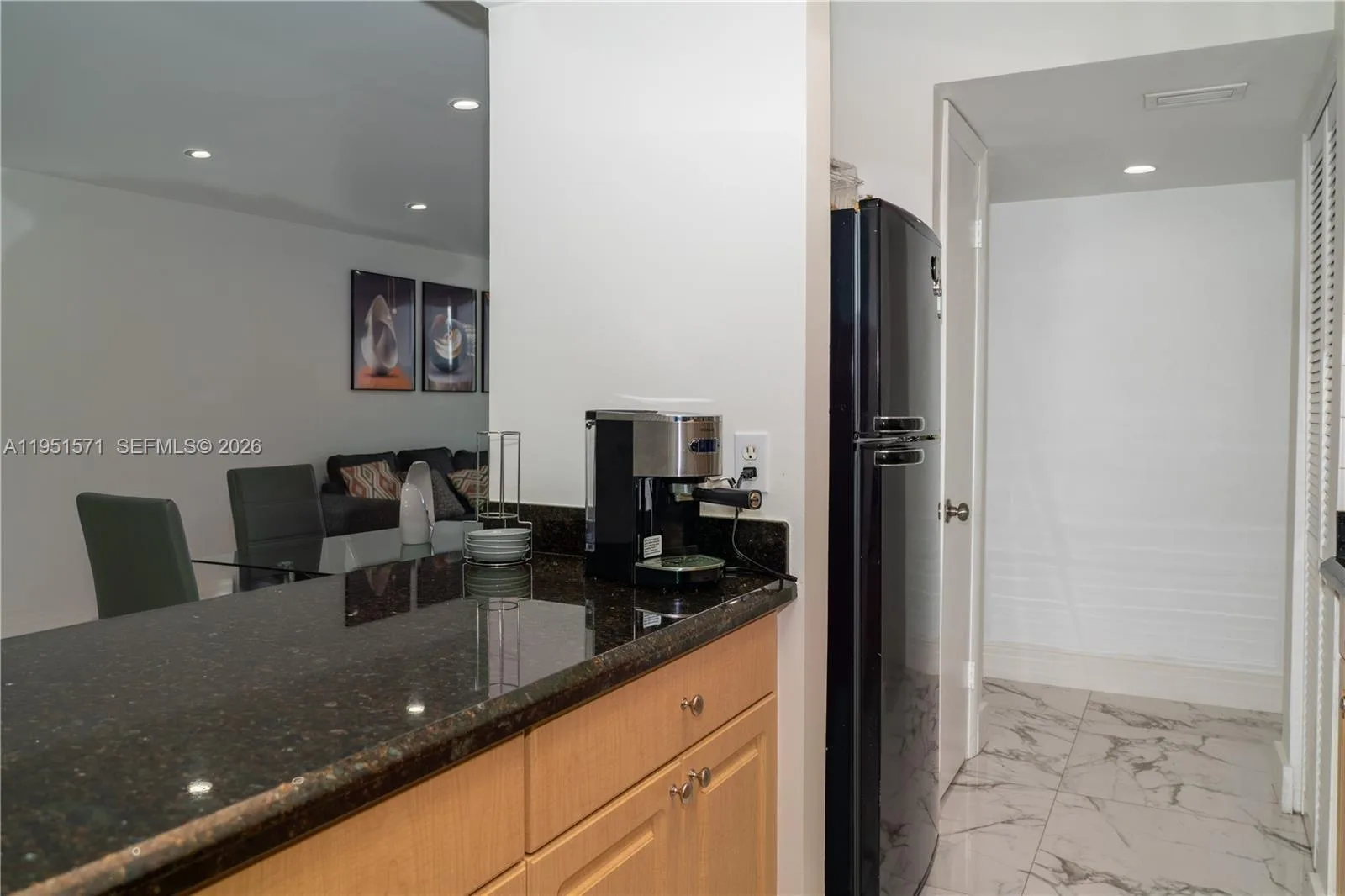 854 NW 87th Ave # 405, Miami, FL 33172 photo 6