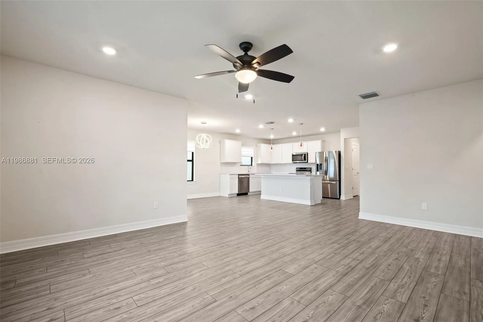 3125 Buttonwood Ct, Lauderdale Lakes, FL 33311 photo 4