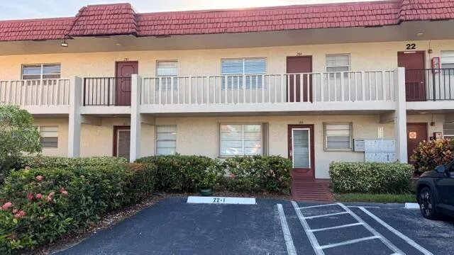 22 Abbey Lane # 104, Delray Beach, FL 33446