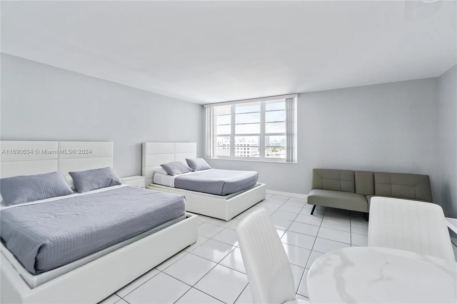 100 Lincoln Rd # 1016, Miami Beach, FL 33139