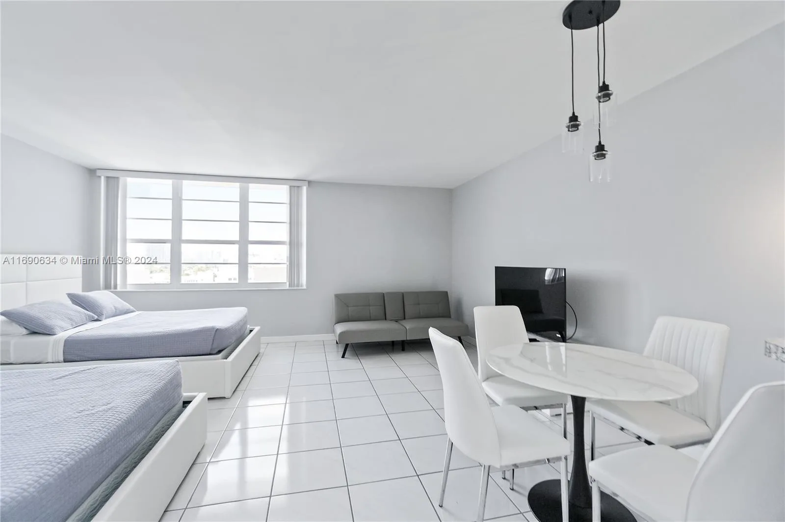 100 Lincoln Rd # 1016, Miami Beach, FL 33139 photo 2