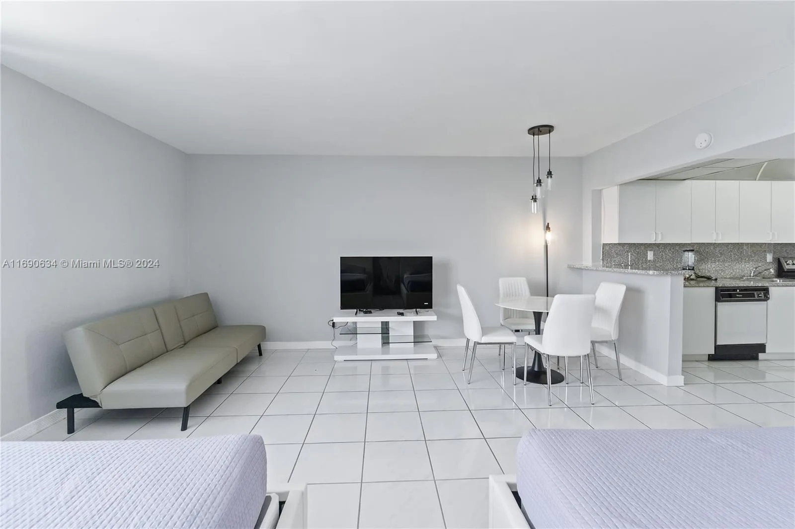 100 Lincoln Rd # 1016, Miami Beach, FL 33139 photo 3