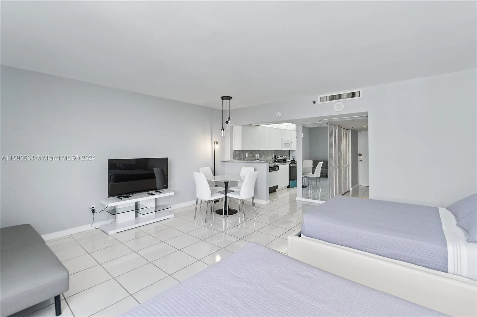 100 Lincoln Rd # 1016, Miami Beach, FL 33139 photo 4