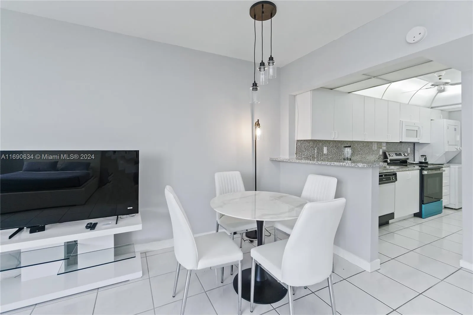 100 Lincoln Rd # 1016, Miami Beach, FL 33139 photo 8