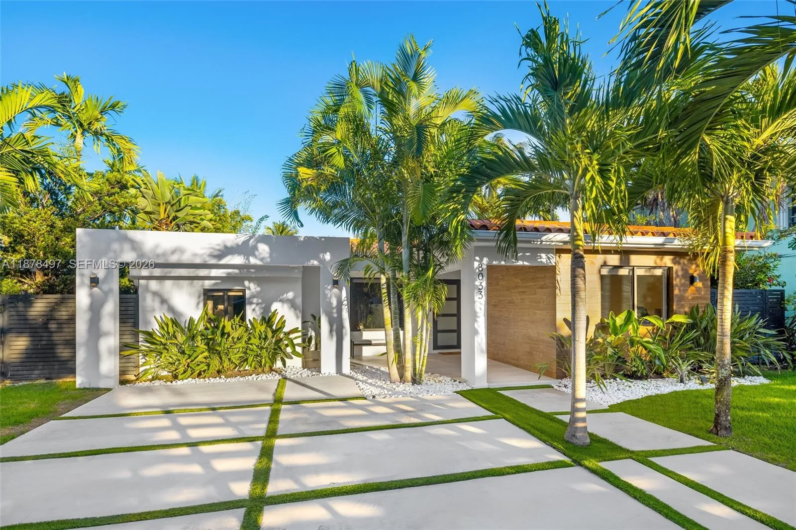 8033 Noremac Ave, Miami Beach, FL 33141 photo 4