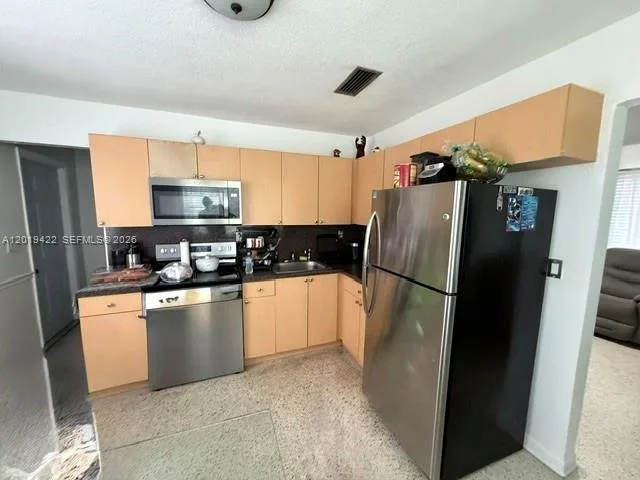9385-9387 SW 37th St, Miami, FL 33165 photo 3