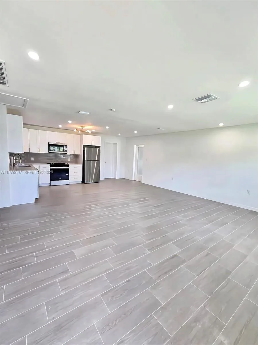 4438 E Riverside Drive, Fort Myers, FL 33905