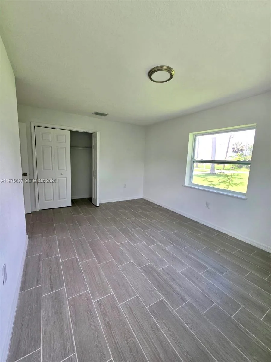 4438 E Riverside Drive, Fort Myers, FL 33905 photo 7