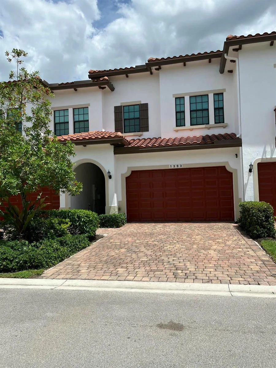 1393 SW 115th Avenue, Pembroke Pines, FL 33025