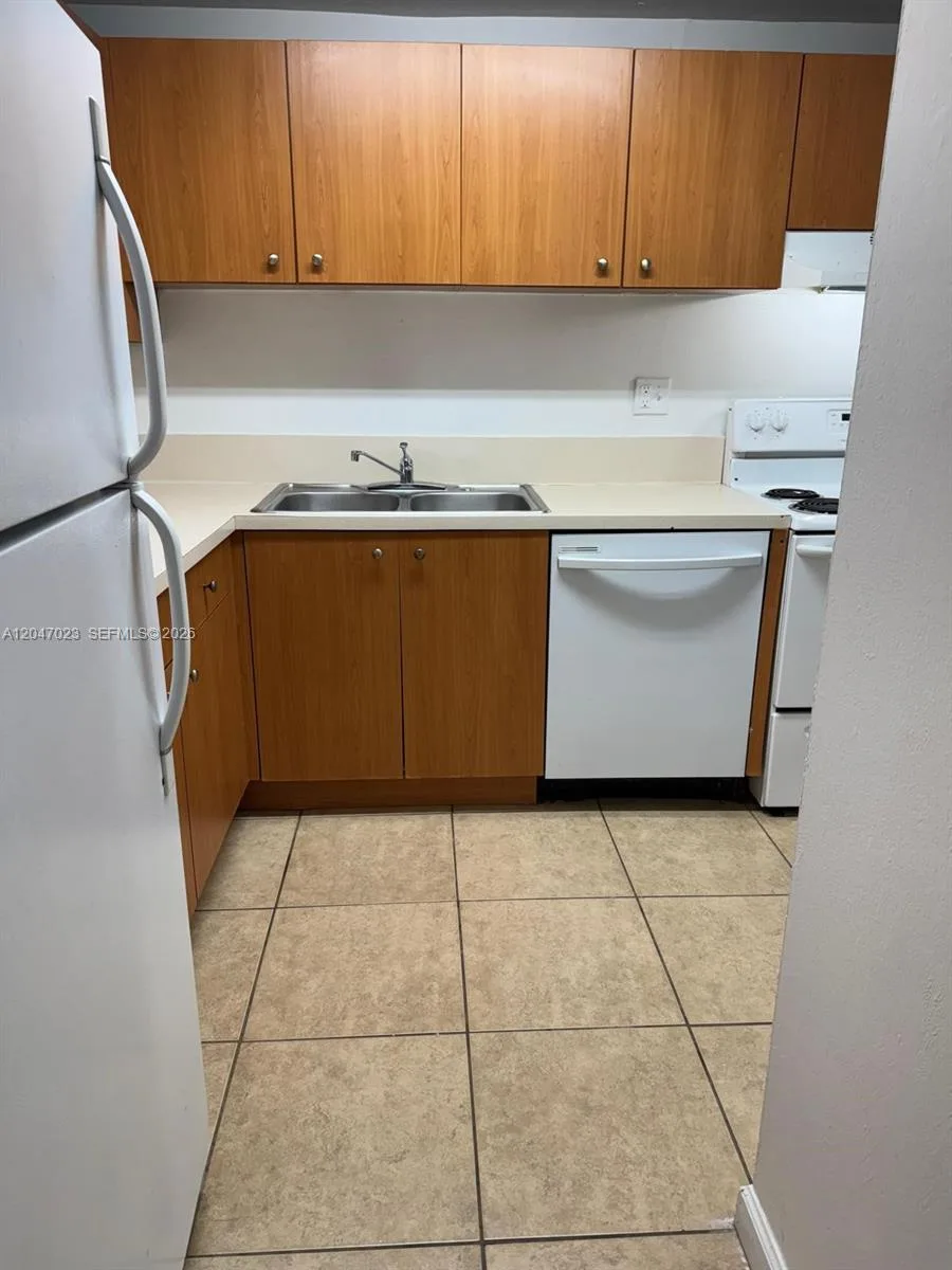 411 Executive Center Dr # 203, West Palm Beach, FL 33401 photo 2