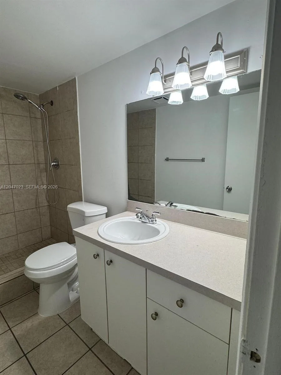 411 Executive Center Dr # 203, West Palm Beach, FL 33401 photo 6