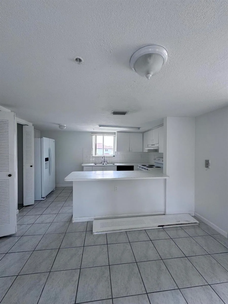 551 NW 82ND Avenue # 526, Miami, FL 33126 photo 6