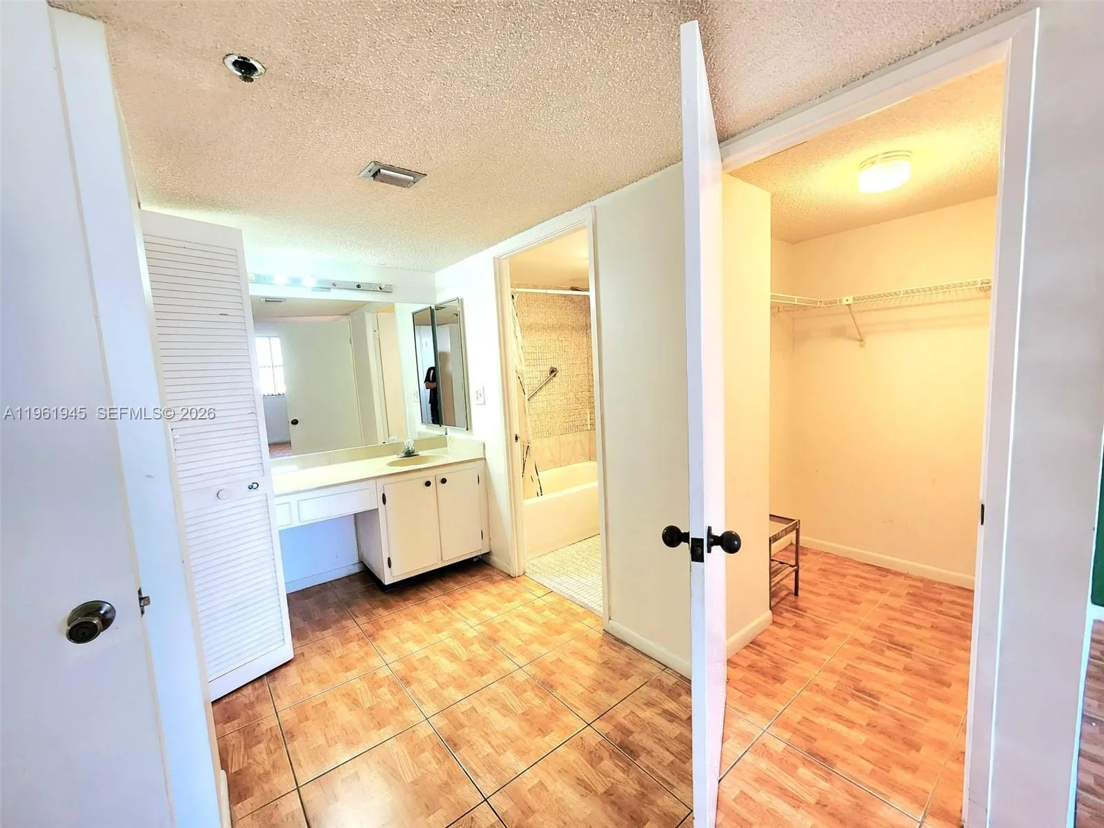 210 174th St # 714, Sunny Isles Beach, FL 33160 photo 13