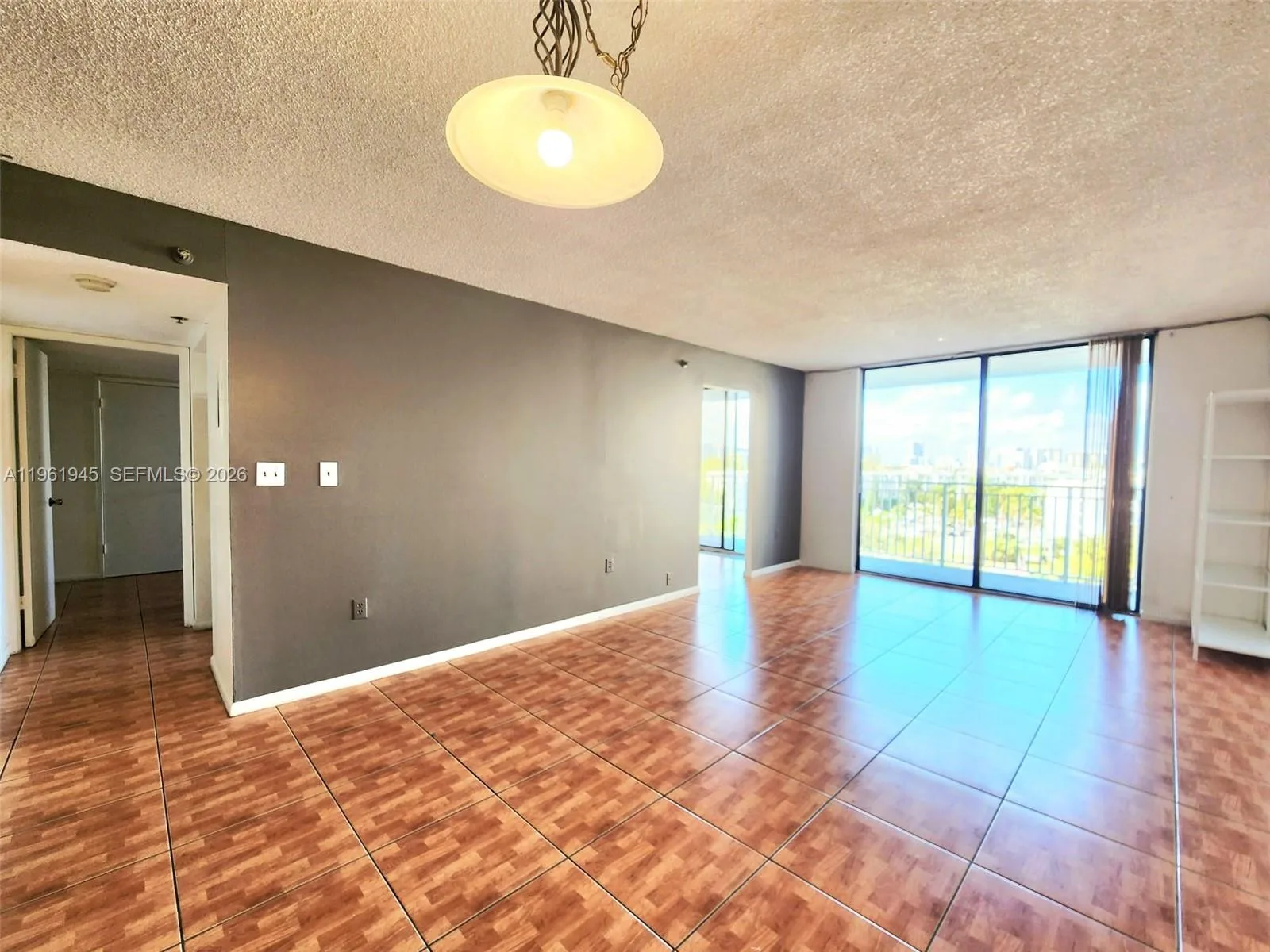 210 174th St # 714, Sunny Isles Beach, FL 33160 photo 2