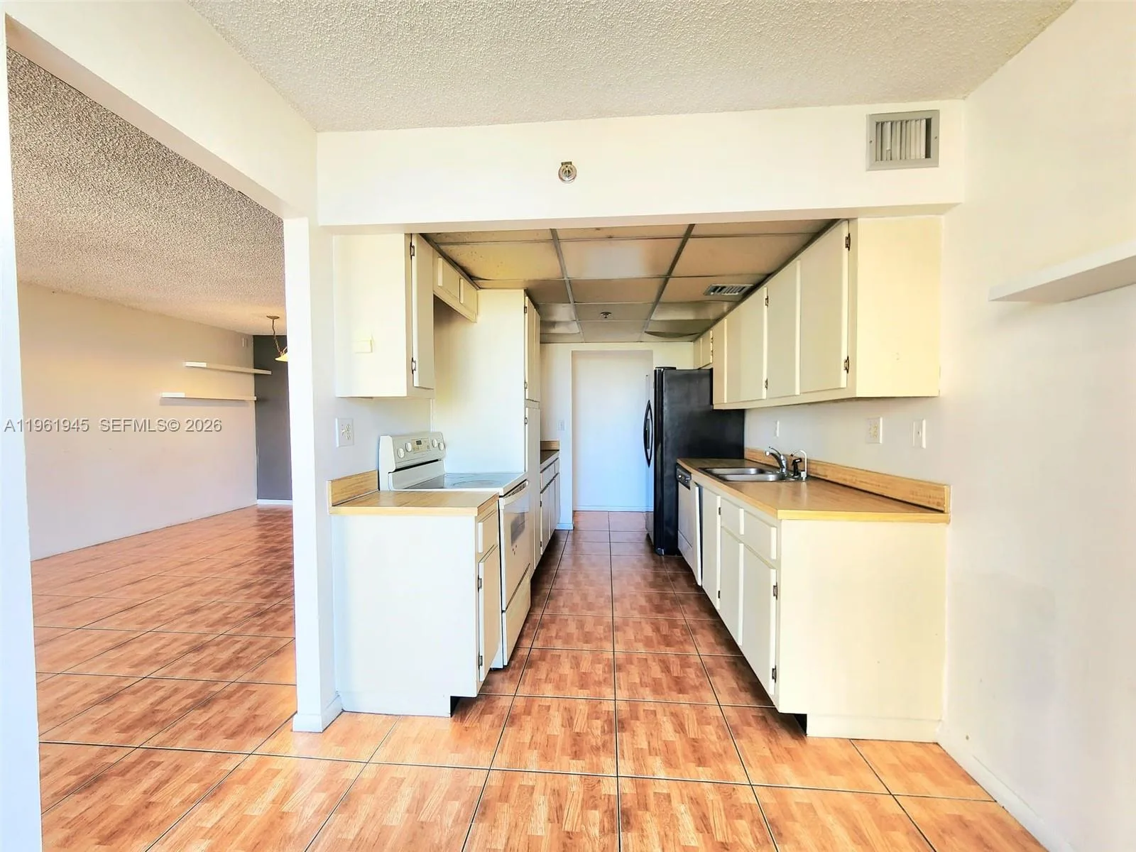 210 174th St # 714, Sunny Isles Beach, FL 33160 photo 6