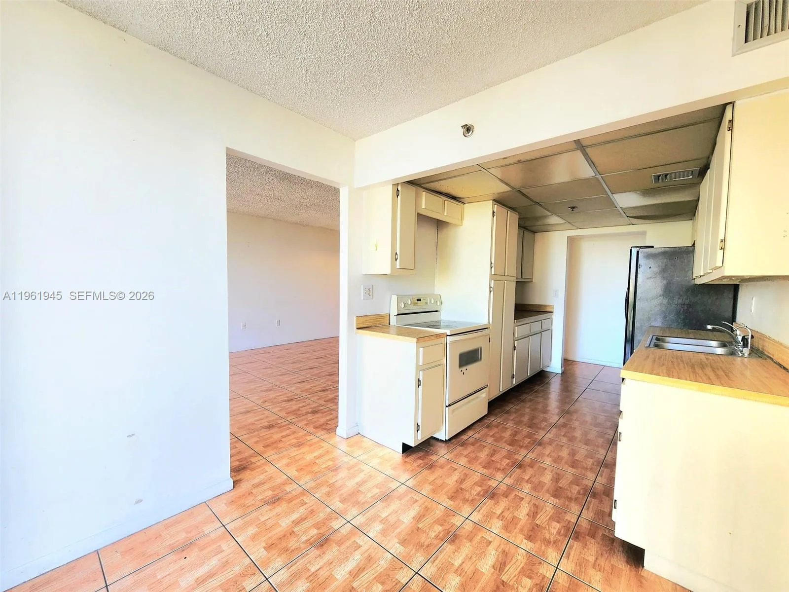 210 174th St # 714, Sunny Isles Beach, FL 33160 photo 7