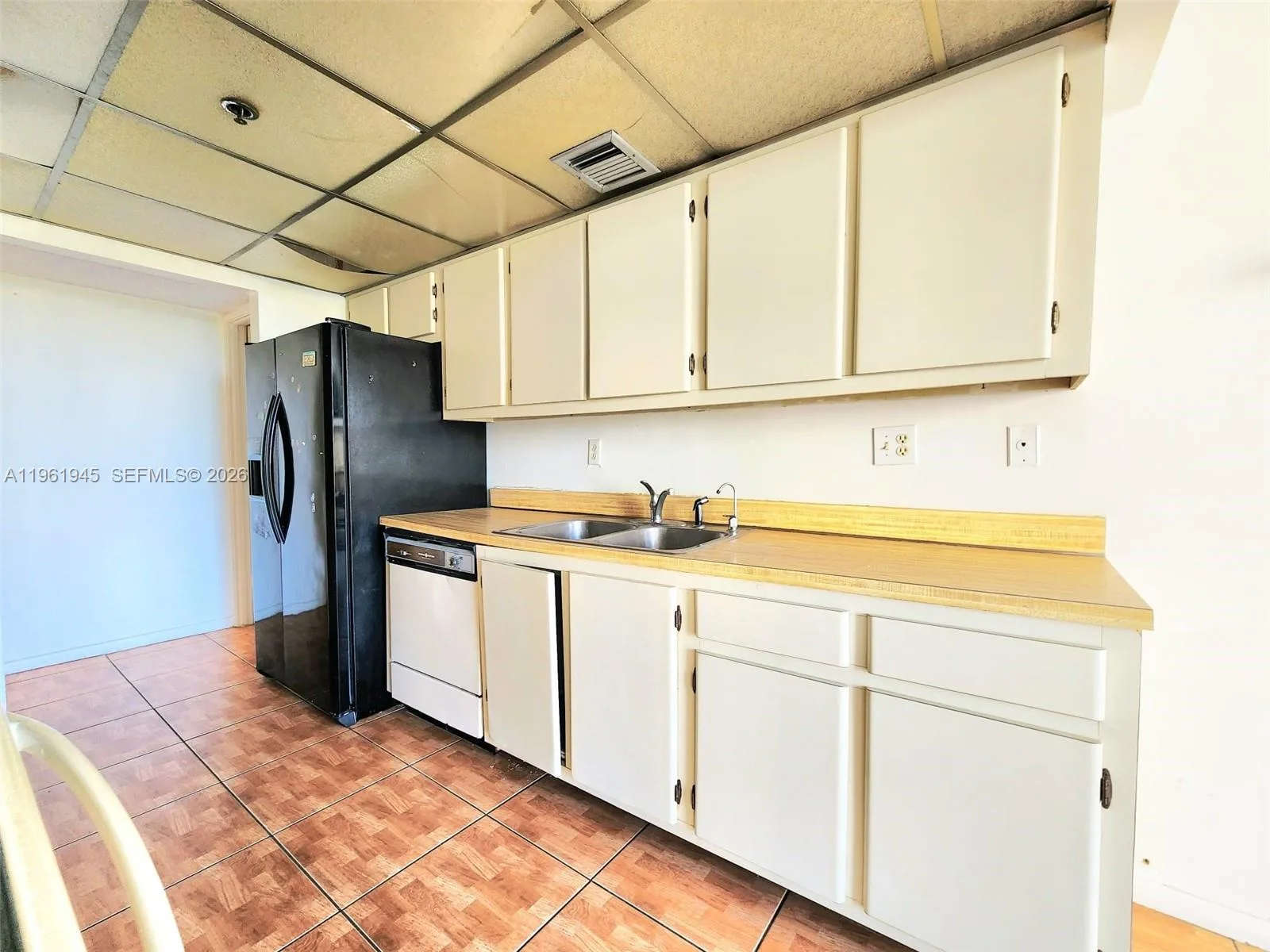 210 174th St # 714, Sunny Isles Beach, FL 33160 photo 9