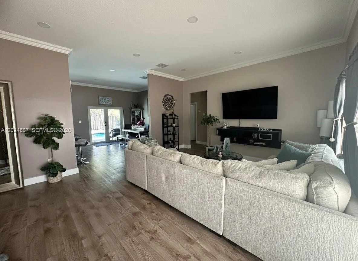 14127 SW 161st Pl, Miami, FL 33196 photo 5