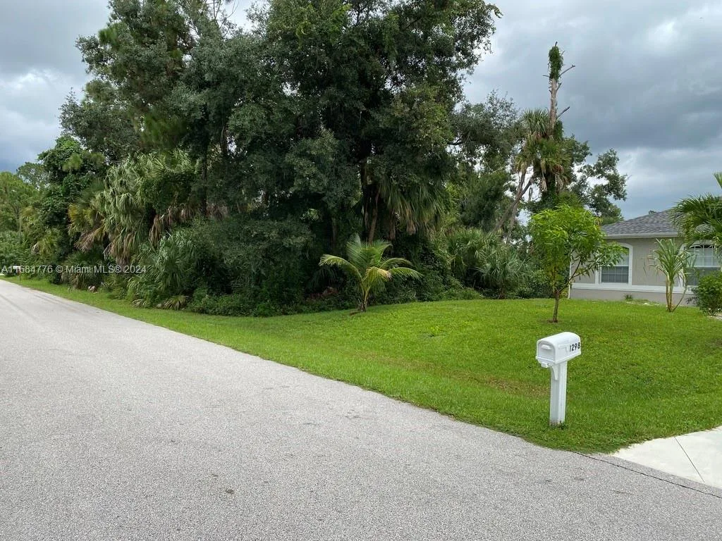 Russellville, North Port FL 34288 photo 2