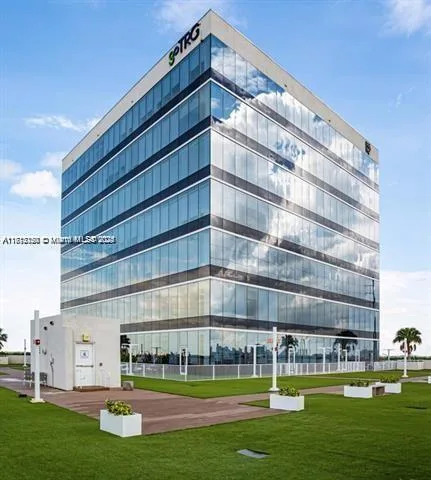 20200 W Dixie Hwy 709 Hwy, Miami, FL 33180