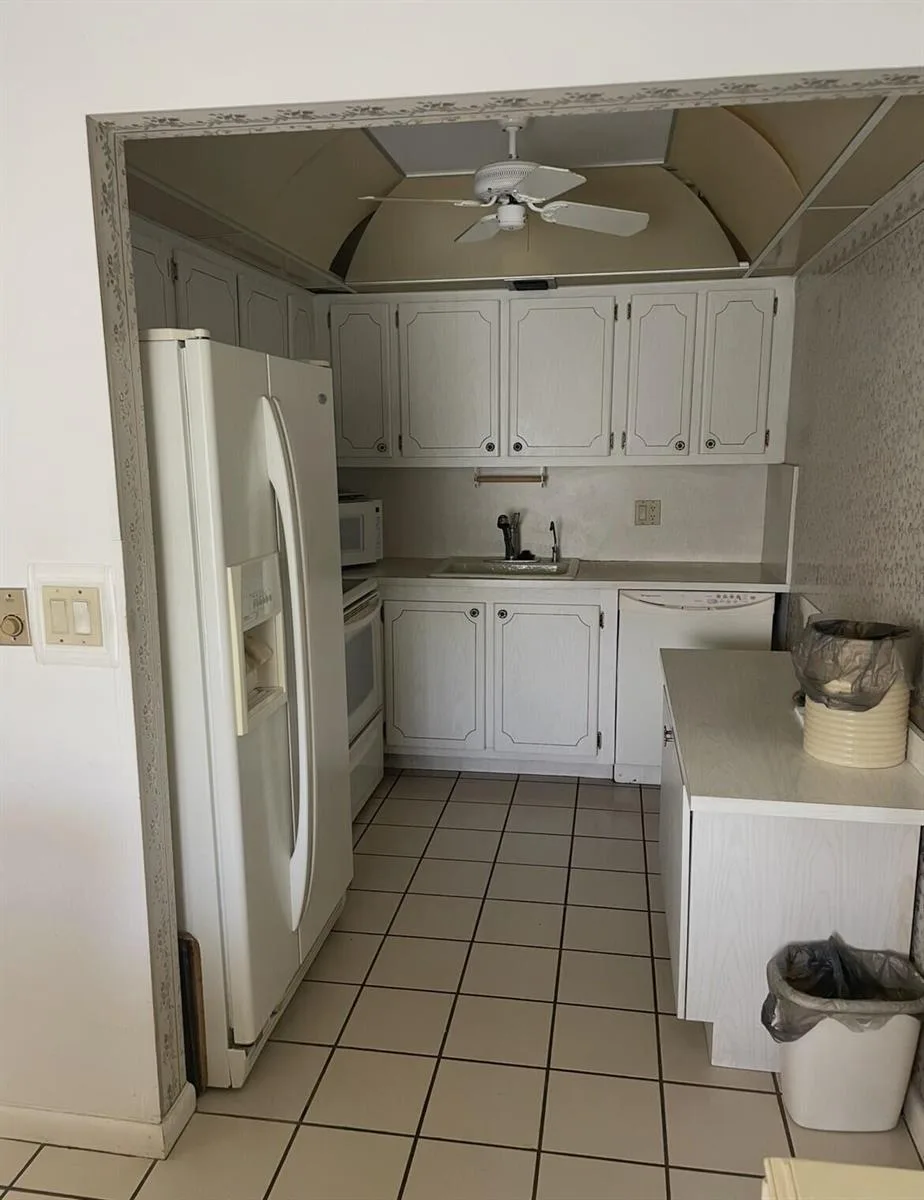 296 Grantham F # F, Deerfield Beach, FL 33442 photo 12