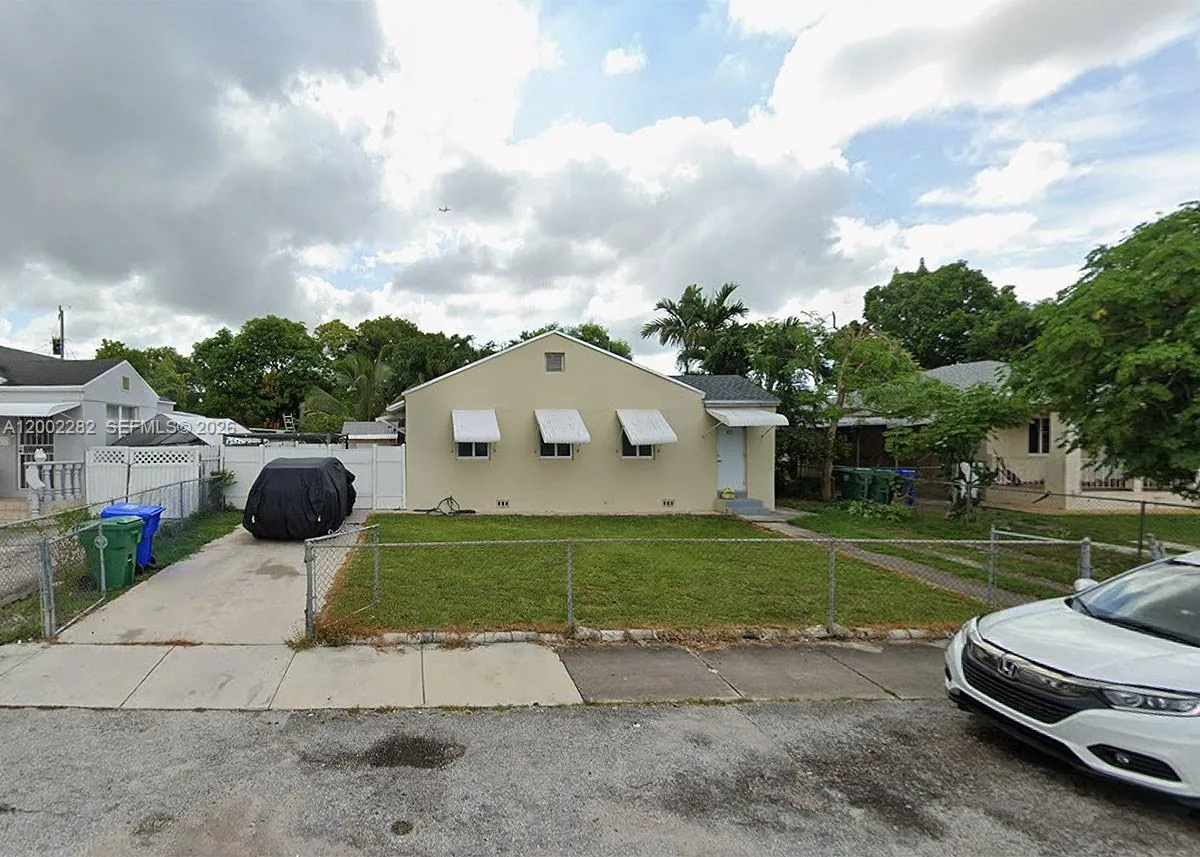 471 NW 32nd Ct # B, Miami, FL 33125