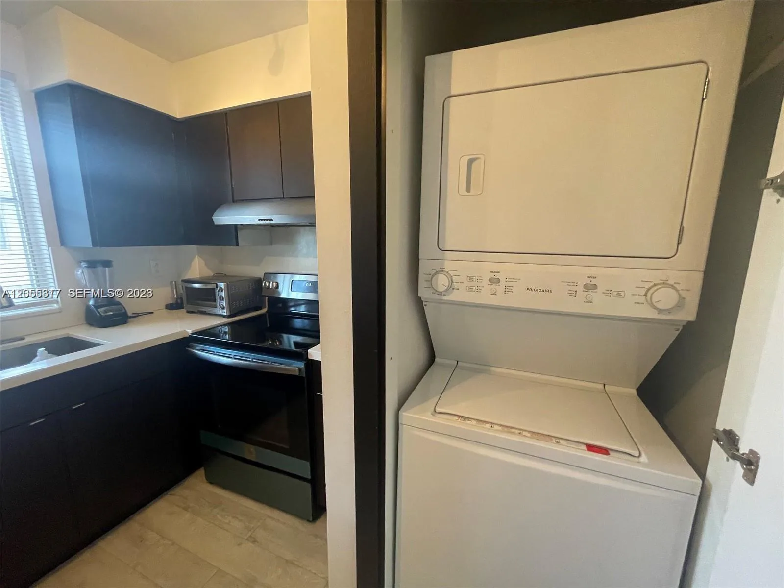 6195 NW 186th St # 403, Hialeah, FL 33015 photo 4