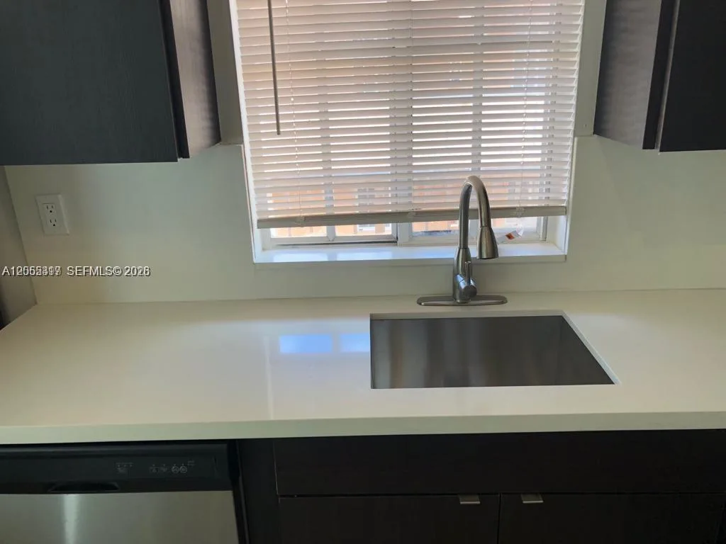 6195 NW 186th St # 403, Hialeah, FL 33015 photo 5