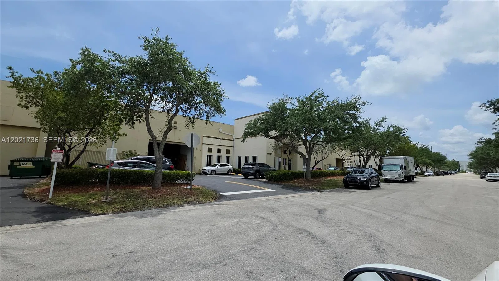 10420 NW 37th Ter, Doral, FL 33178