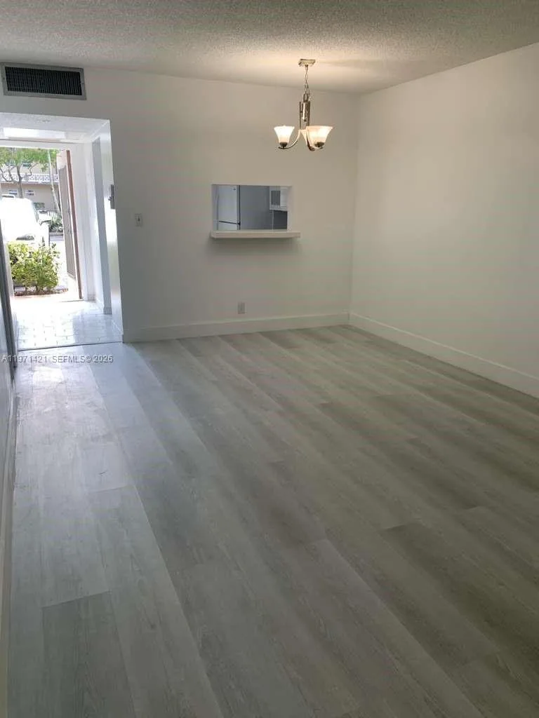 5003 NW 35th St # 405, Lauderdale Lakes, FL 33319 photo 2