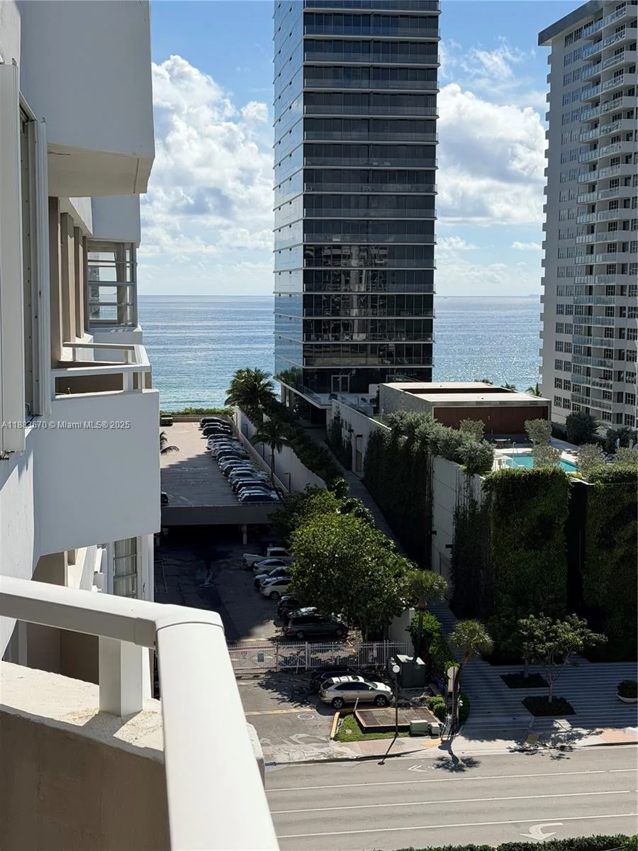 1985 S Ocean Dr # 8L, Hallandale Beach, FL 33009