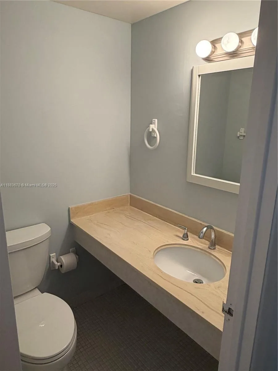 1985 S Ocean Dr # 8L, Hallandale Beach, FL 33009 photo 12