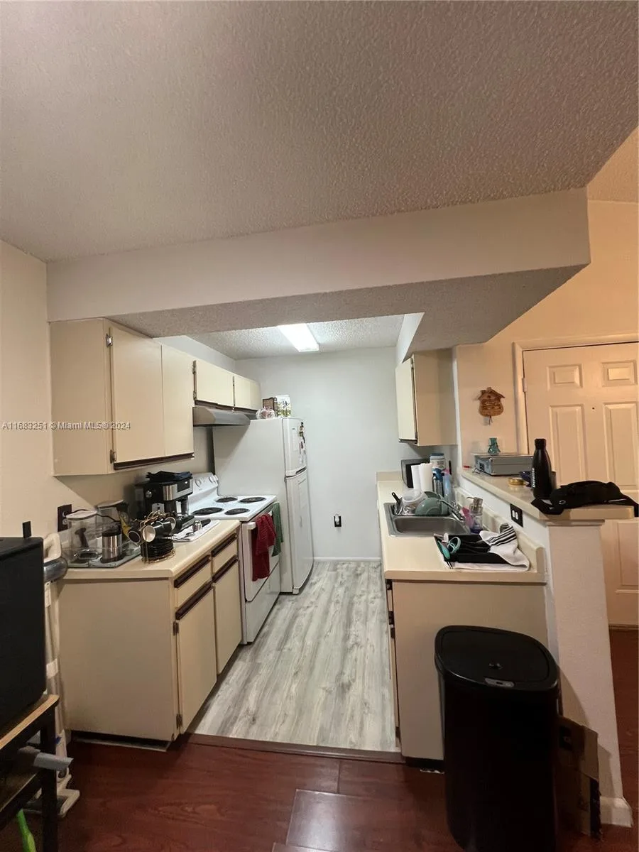 15551 SW 104th Ter # 828, Miami, FL 33196 photo 8