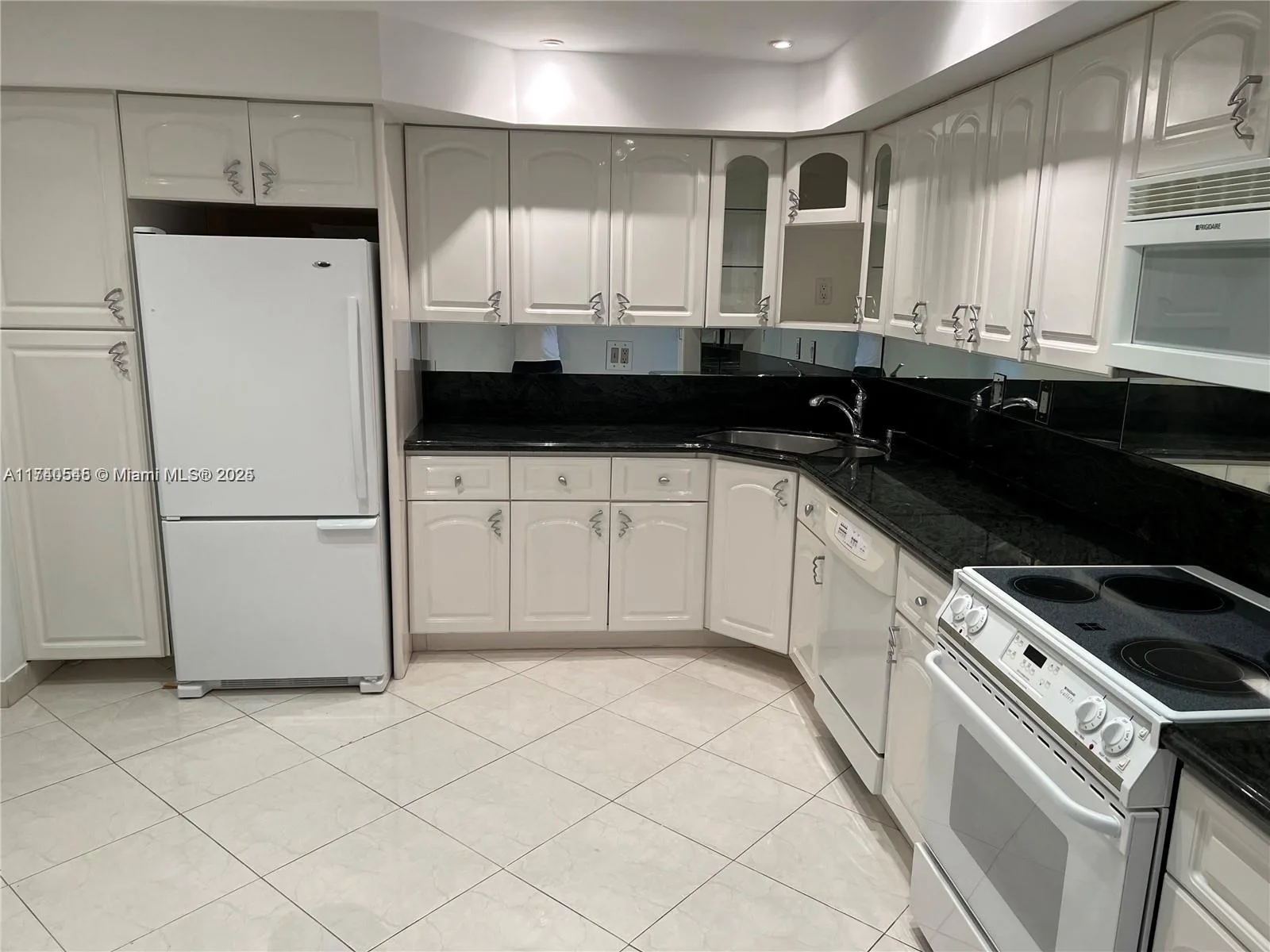 500 Three Island Blvd # 306, Hallandale Beach, FL 33009 photo 9