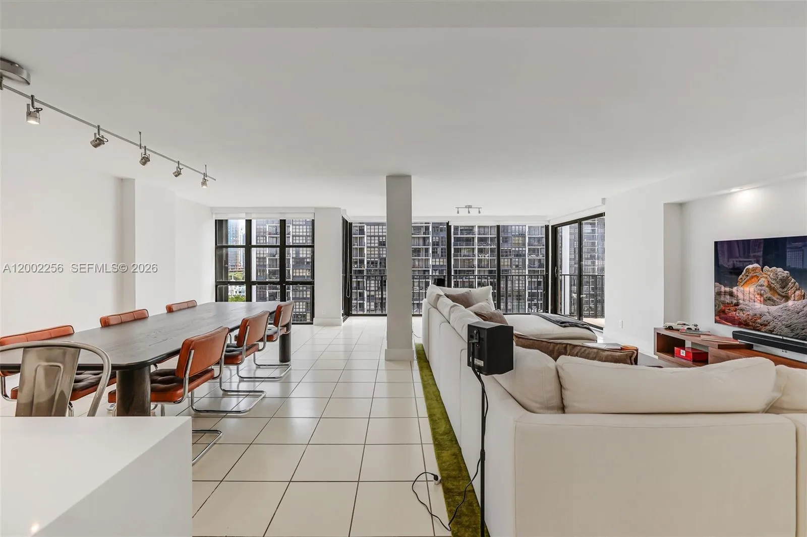 Brickell Place photo 3