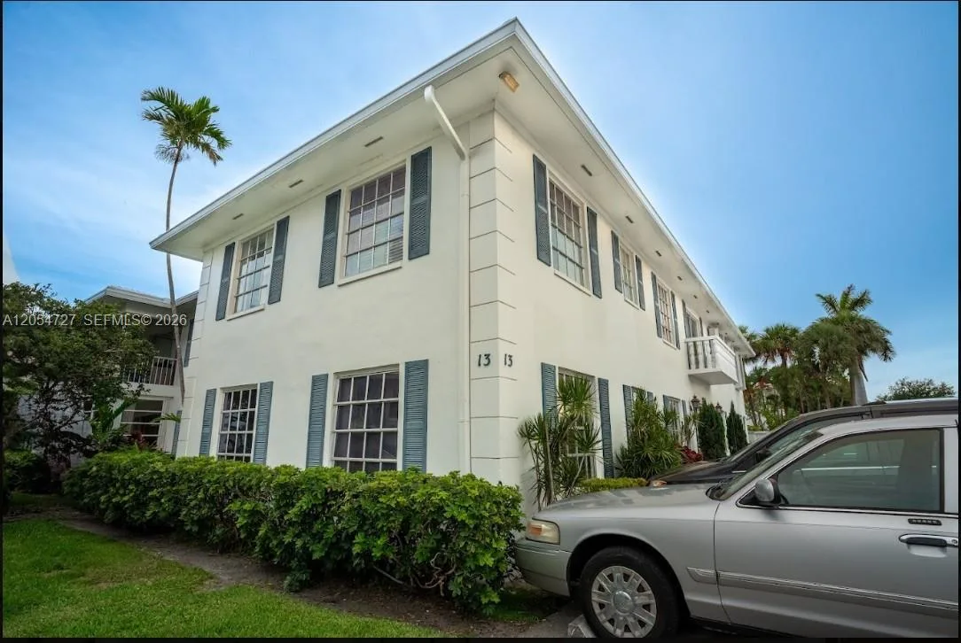 2201 NE 66th St # 1302, Fort Lauderdale, FL 33308