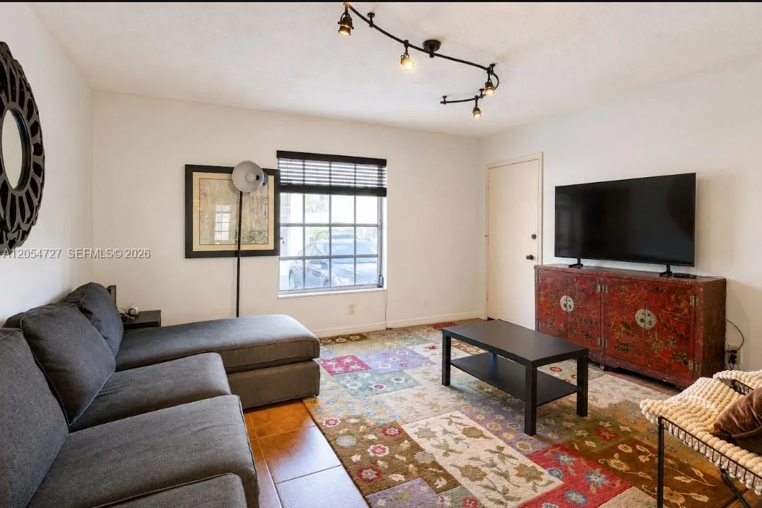 2201 NE 66th St # 1302, Fort Lauderdale, FL 33308 photo 9